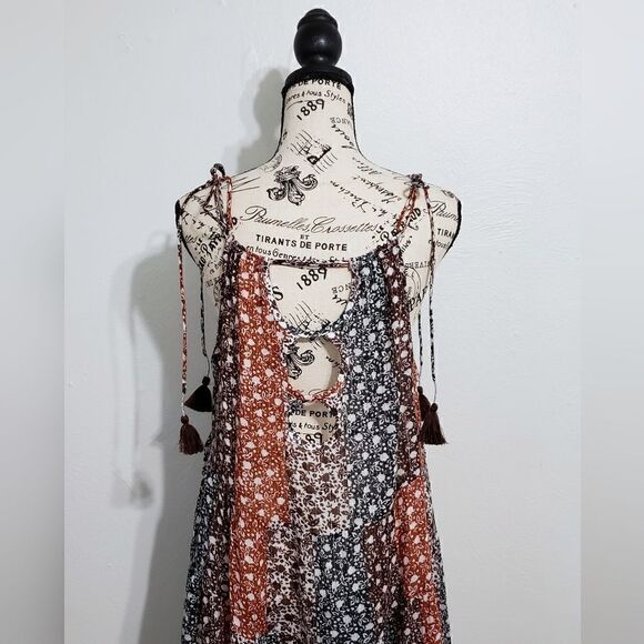 Anthropologie Shirred A-Line Tiered Dress In Wine Size Small NWT - Picture 9 of 11